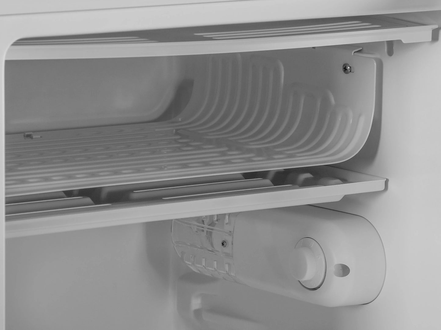 Սառնարան BERG BR-D108W